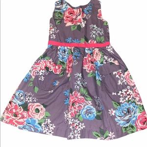 Girls dress size 5/6